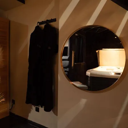 Douceur Du Charme - Love-Room A Charmes Entre Epinal Et Nancy Exterior photo