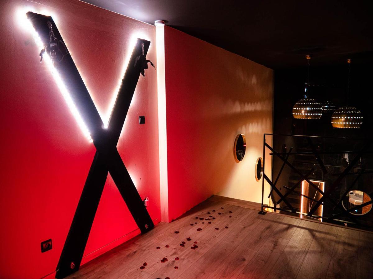 Douceur Du Charme - Love-room A Charmes Entre Epinal Et Nancy Apartment *